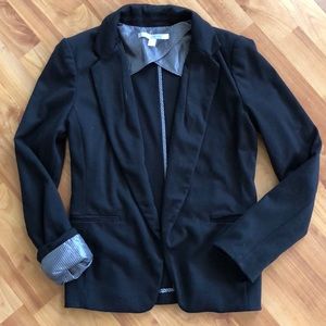 LC black blazer